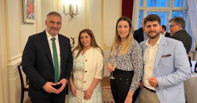 Επιτυχημένη η δράση της Περιφέρειας για την προβολή των κρασιών της Πελοποννήσου στη Βιέννη Επιτυχημένη η δράση της Περιφέρειας για την προβολή των κρασιών της Πελοποννήσου στη Βιέννη