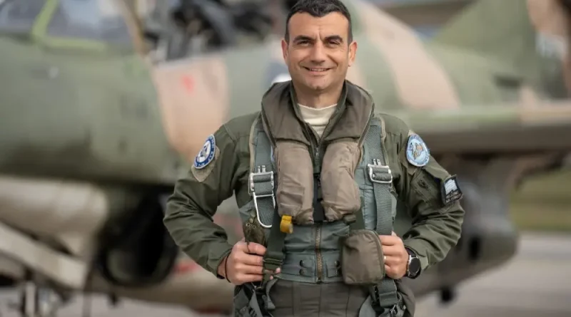 Επισμηναγός Επαμεινώνδας Κωστέας