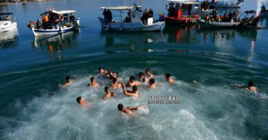 Η τελετή των Θεοφανείων στη Μικρασιατική Νέα Κίο στην Αργολίδα