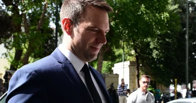 Κασσελάκης: Σε δίκη για παράβαση του νόμου περί πόθεν έσχες