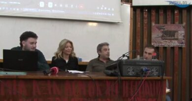 Συγκίνηση στο ΑΠΘ σε εκδήλωση για τα Τέμπη με Καρυστιανού-Ασλανίδη -VIDEO