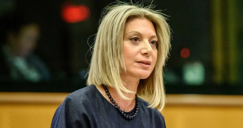 Α.Γ Καλλής: Η τραγωδία των Τεμπών... ή Όταν ο πόνος της ψυχής γίνεται η δύναμη ανατροπής