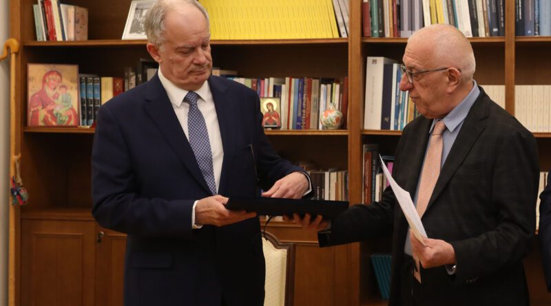 Ο Πρόεδρος της Βουλής ανήγγειλε στον Κωνσταντίνο Τασούλα το αποτέλεσμα της σημερινής ψηφοφορίας για την εκλογή του ως νέου Προέδρου της Δημοκρατίας