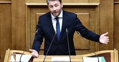 ΠΑΣΟΚ: Την Τετάρτη (5/3) η πρόταση δυσπιστίας κατά της κυβέρνησης