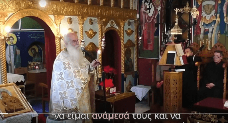 Ιερέας στηρίζει το κίνημα των Τεμπών, αποκαλεί τους υπεύθυνους για το έγκλημα «τέρατα» και καλεί στις συγκεντρώσεις που έρχονται