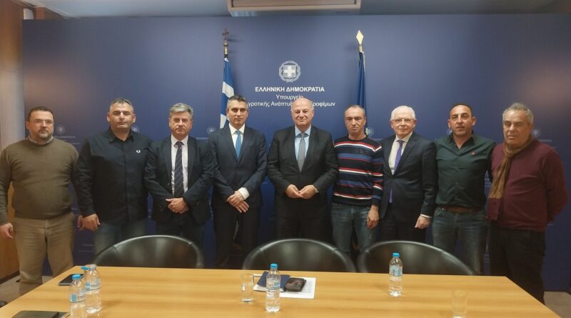 Σύσκεψη εργασίας για τα προβλήματα που αντιμετωπίζουν οι αγρότες στην Κορινθία