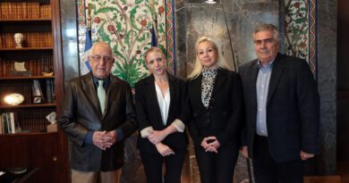 Συνάντηση Προέδρου της Βουλής με μέλη του Συλλόγου θυμάτων της φονικής πυρκαγιάς στο Μάτι το 2018