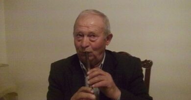 Τρία καλά είναι στον ντουνιά (Θ. Ζούζιας)