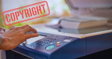 Αστυνομική επιχείρηση αποκάλυψε κύκλωμα παράνομης αναπαραγωγής βιβλίων στο Κολωνάκι