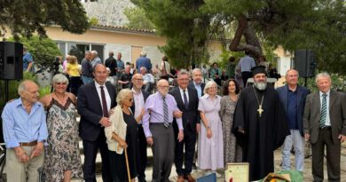 Παρουσία του Αντιπεριφερειάρχη Κορινθίας Αναστάσιου Γκιολή η εκδήλωση προς τιμήν του Αμερικανού αρχαιολόγου Dr. Williams