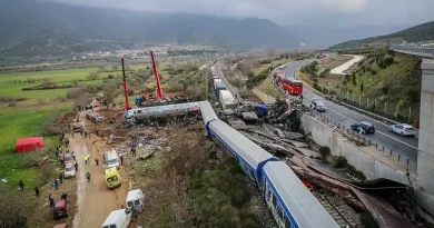 Στη Βουλή δικογραφία για τα Τέμπη