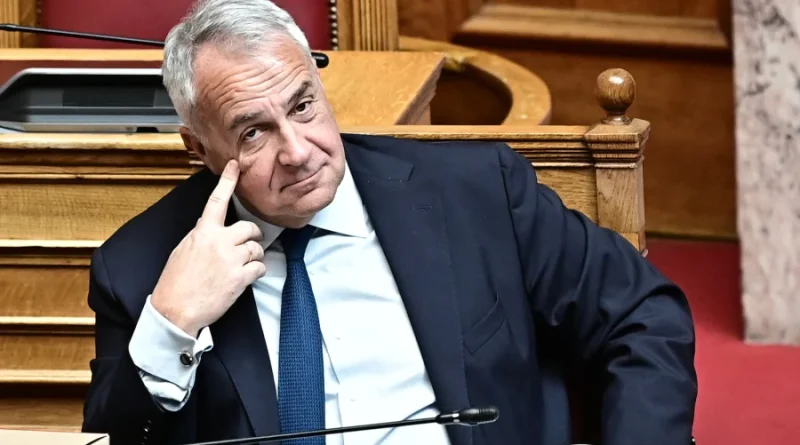 Παραιτήθηκε ο Μάκης Βορίδης και τρεις υφυπουργοί που αναφέρονται στη δικογραφία για τον ΟΠΕΚΕΠΕ