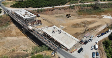 Στη νέα γέφυρα του Ευρώτα ο Περιφερειάρχης -Τον Σεπτέμβριο η ολοκλήρωση του φορέα