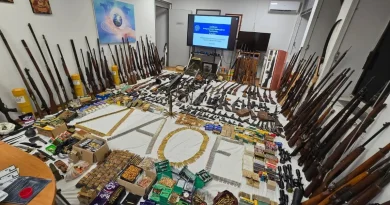 Οπλοστάσιο εντοπίστηκε σε σπίτι στο Κιάτο -Κατασχέθηκαν 174 όπλα -VIDEO