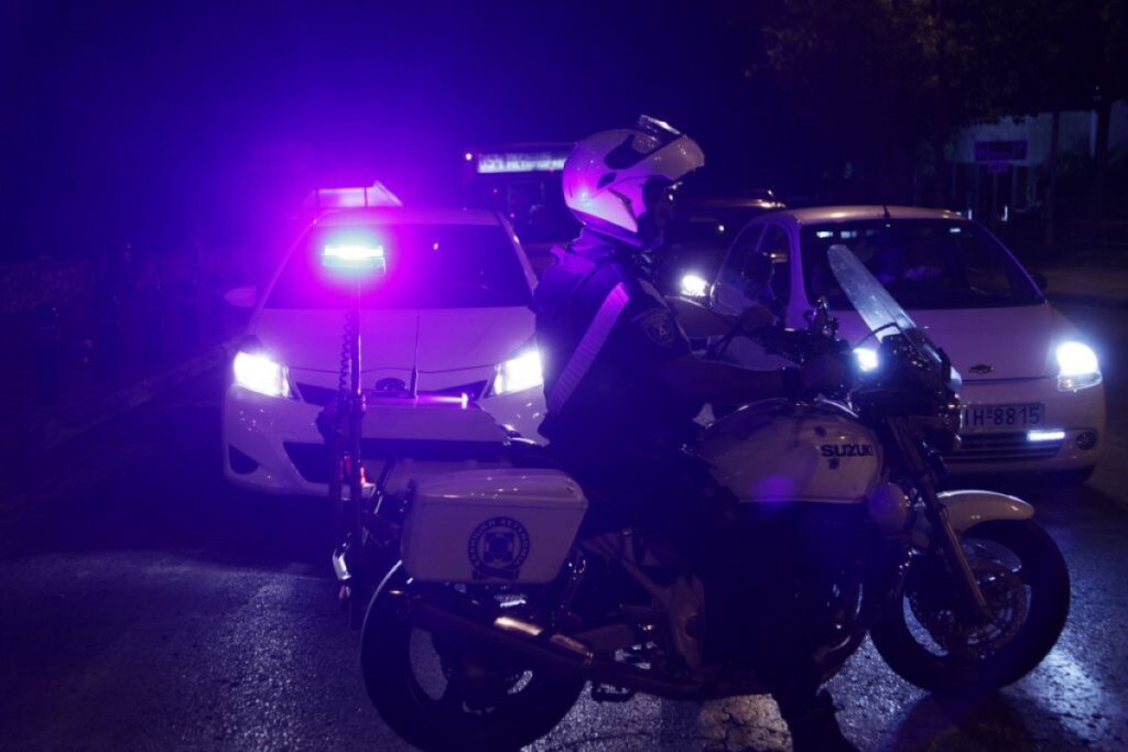Σπέτσες: Έσπασαν τη γνάθο σε 18χρονο μετά από παρεξήγηση για μία κοπέλα