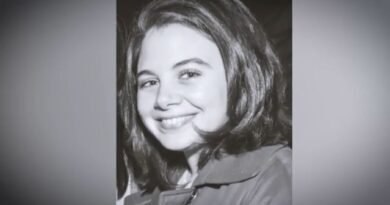 Λένα Σαμαρά: Το τελευταίο «αντίο» στην κόρη του Αντώνη Σαμαρά - Σπαρακτικός επικήδειος από τον πρώην πρωθυπουργό