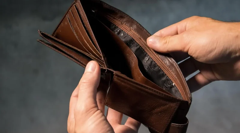 Οικονομική δυσκολία στην Πελοπόννησο: 9 στα 10 νοικοκυριά παλεύουν να τα βγάλουν πέρα