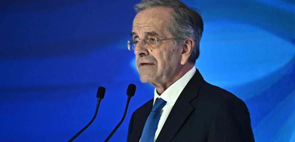 Σαμαράς: Οι γονείς των θυμάτων στα Τέμπη έχουν δικαίωμα να διαπιστώσουν εάν τα λείψανα που τους παραδόθηκαν ανήκουν στα παιδιά τους