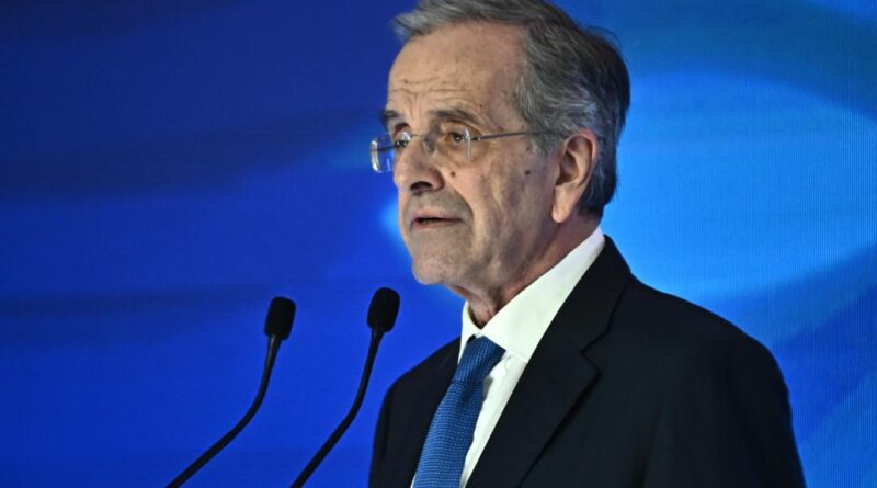 Σαμαράς: Οι γονείς των θυμάτων στα Τέμπη έχουν δικαίωμα να διαπιστώσουν εάν τα λείψανα που τους παραδόθηκαν ανήκουν στα παιδιά τους