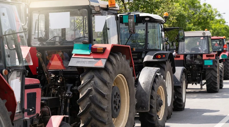 ΟΠΕΚΕΠΕ: Στους δρόμους τα τρακτέρ για τις καθυστερήσεις πληρωμών