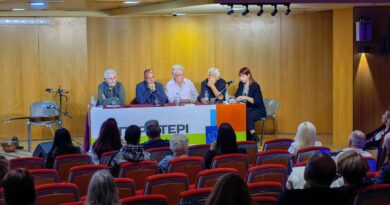 Με επιτυχία η παρουσίαση της αυτοβιογραφίας του Θανάση Παπαδά στη γενέτειρά του το Περιστέρι