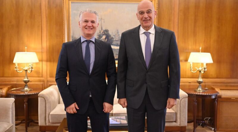 Συνάντηση του Περιφερειάρχη Πελοποννήσου Δημήτρη Πτωχού με τον Υπουργό Εθνικής Άμυνας Νίκο Δένδια