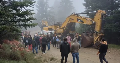 Μεγάλη συγκέντρωση ενάντια στις ανεμογεννήτριες στον Κοσμά Κυνουρίας