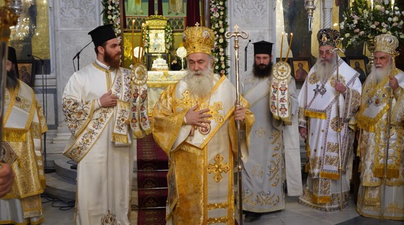 Πρώτη Θεία Λειτουργία του νέου Μητροπολίτη μας κ. Παύλου στον Καθεδρικό Ναό Αποστόλου Παύλου Κορίνθου