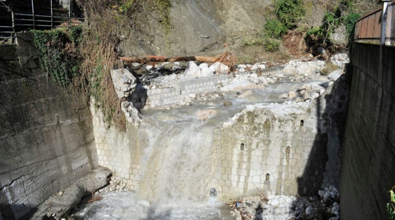 Σάρωσε η κακοκαιρία τη Δυτική Ελλάδα – Εικόνες απόλυτης καταστροφής στην Ήπειρο -VIDEO