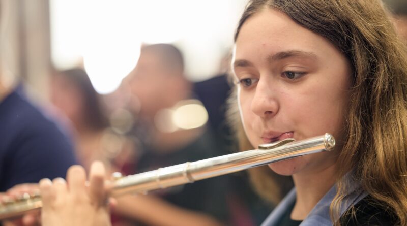 Η Νεφέλη Κουτσούκου διακρίνεται στον 10ο Πανελλήνιο Διαγωνισμό Μουσικής του Ομίλου UNESCO Τ.Λ.Ε.Ε.