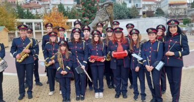 Νεμέα: Κάλαντα Χριστουγέννων από τη Φιλαρμονική στο Δημαρχείο στους δρόμους της πόλης και στα Οινοποιεία