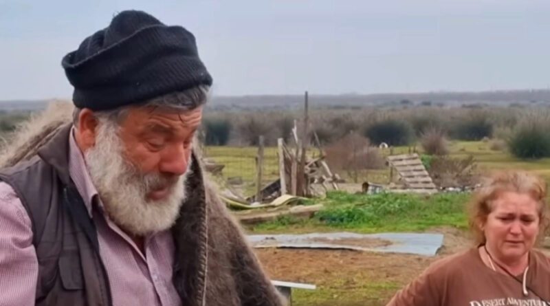 Τσοπάνης κλαίει για πρώτη φορά στη ζωή του, αποχαιρετά τα 450 πρόβατά του που θα θανατωθούν λόγω ευλογιάς –VIDEO