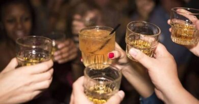 Δ. Αχαΐα: Ανήλικη λιποθύμησε από υπερβολική κατανάλωση αλκοόλ -Συνελήφθησαν 2 γυναίκες