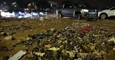 Τραγωδία στη Γλυφάδα: 56χρονη το θύμα. Την καταπλάκωσε όχημα σε χείμαρρο