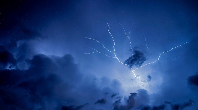 Έκτακτο δελτίο ΕΜΥ | Ισχυρές βροχές με διάρκεια την Κυριακή - Κόκκινη προειδοποίηση για την Πελοπόννησο