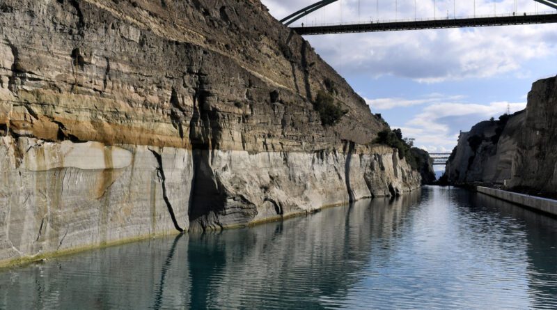 Εντοπίστηκε σορός να επιπλέει εντός του Ισθμού Κορίνθου