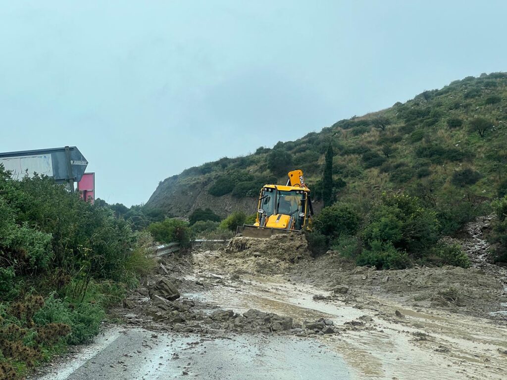 Συνεχείς παρεμβάσεις της Π.Ε. Αρκαδίας στο οδικό δίκτυο λόγω κακοκαιρίας