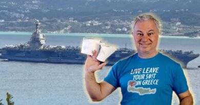 Χρ. Ζαραλίκος: LEAVE YOUR SH!T IN GREECE