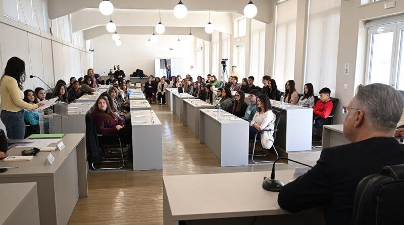 Η νέα γενιά στο προσκήνιο | Πρώτη συνεδρίαση για το Περιφερειακό Συμβούλιο Νέων Πελοποννήσου 2025-2026