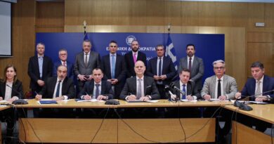 Υπογραφή σύμβασης δωρεάς για την προμήθεια συστήματος επικοινωνιών ελέγχου εναέριας κυκλοφορίας