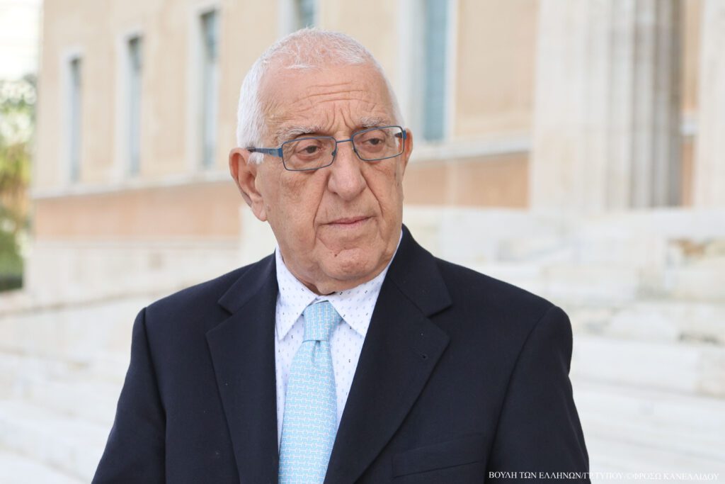 Κακλαμάνης: Να μην διακοπεί η λειτουργία του ελληνικού προγράμματος της DeutscheWelle  