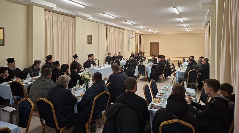  Σύναξη Αναγνωστών, Ιερόπαιδων και Υποψήφιων Κληρικών στην Ι. Μητρόπολη Κορίνθου