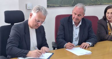 Υπογραφές για την ανάπλαση του κέντρου Νεμέας | Δημήτρης Πτωχός: «Επανεκκίνηση για ένα σημαντικό κύτταρο της πόλης»