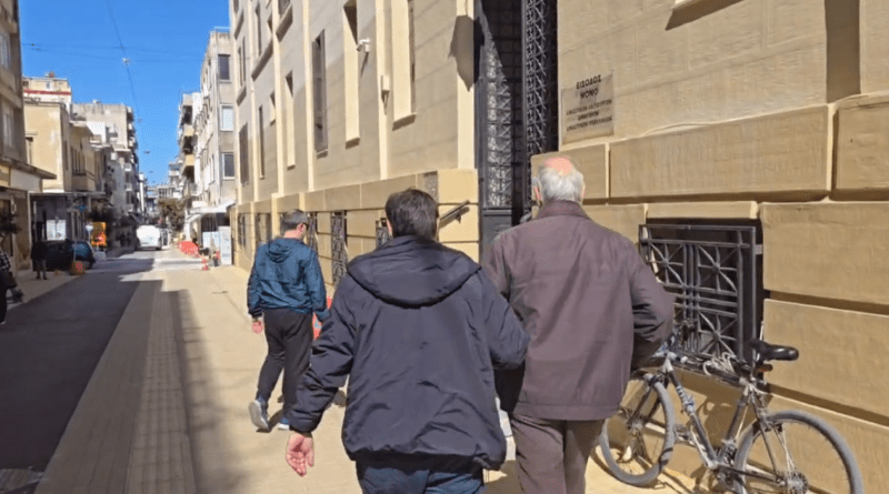 Πάτρα: Προφυλακιστέος ο 82χρονος γυναικολόγος που κατηγορείται για παιδική πορνογραφία