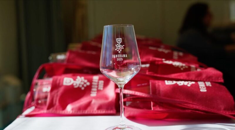 ΟΙΝΟΡΑΜΑ 2026 στο ONASSISREADY: 250+ παραγωγοί, χιλιάδες κρασιά, όλη η νέα εσοδεία