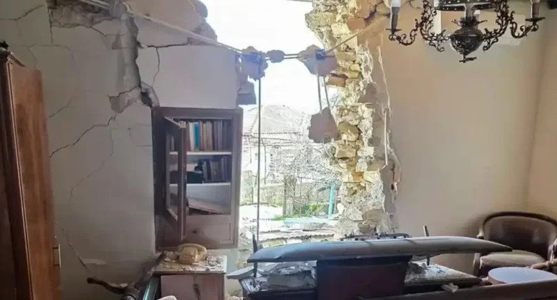 Σεισμός Θεσπρωτία: Ζημιές σε σπίτια και κατολισθήσεις