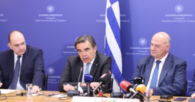 Τελετή παράδοσης – παραλαβής στο ΥΠΑΑΤ με την ανάληψη καθηκόντων της νέας πολιτικής ηγεσίας