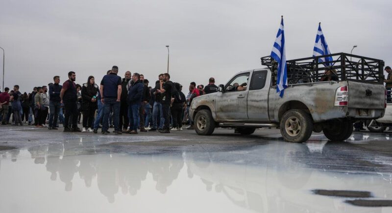 Πρόσκληση Σχοινά για συνάντηση με κτηνοτρόφους και τυροκόμους της Λέσβου