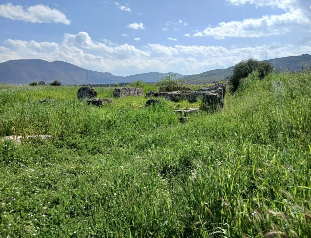 Ανεπίτρεπτες εικόνες στον ναό του Ηρακλή στις Αρχαίες Κλεωνές!- ΦΩΤΟ