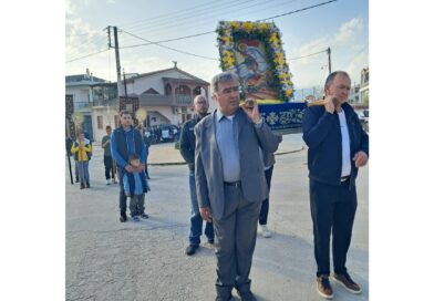 Νεμέα: Περιφορά εικόνας του Αγίου Γεωργίου, πολιούχου της πόλης